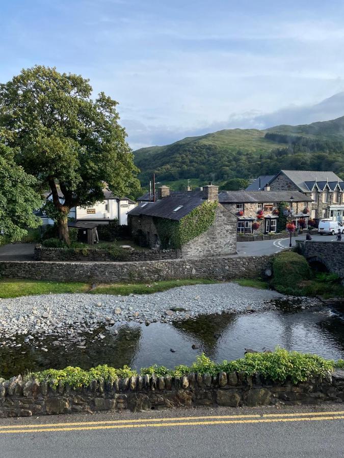 Prince Llewelyn Hotel Beddgelert Exterior foto