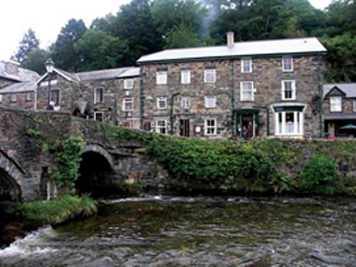 Prince Llewelyn Hotel Beddgelert Exterior foto