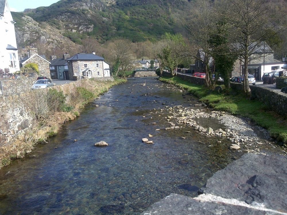 Prince Llewelyn Hotel Beddgelert Exterior foto